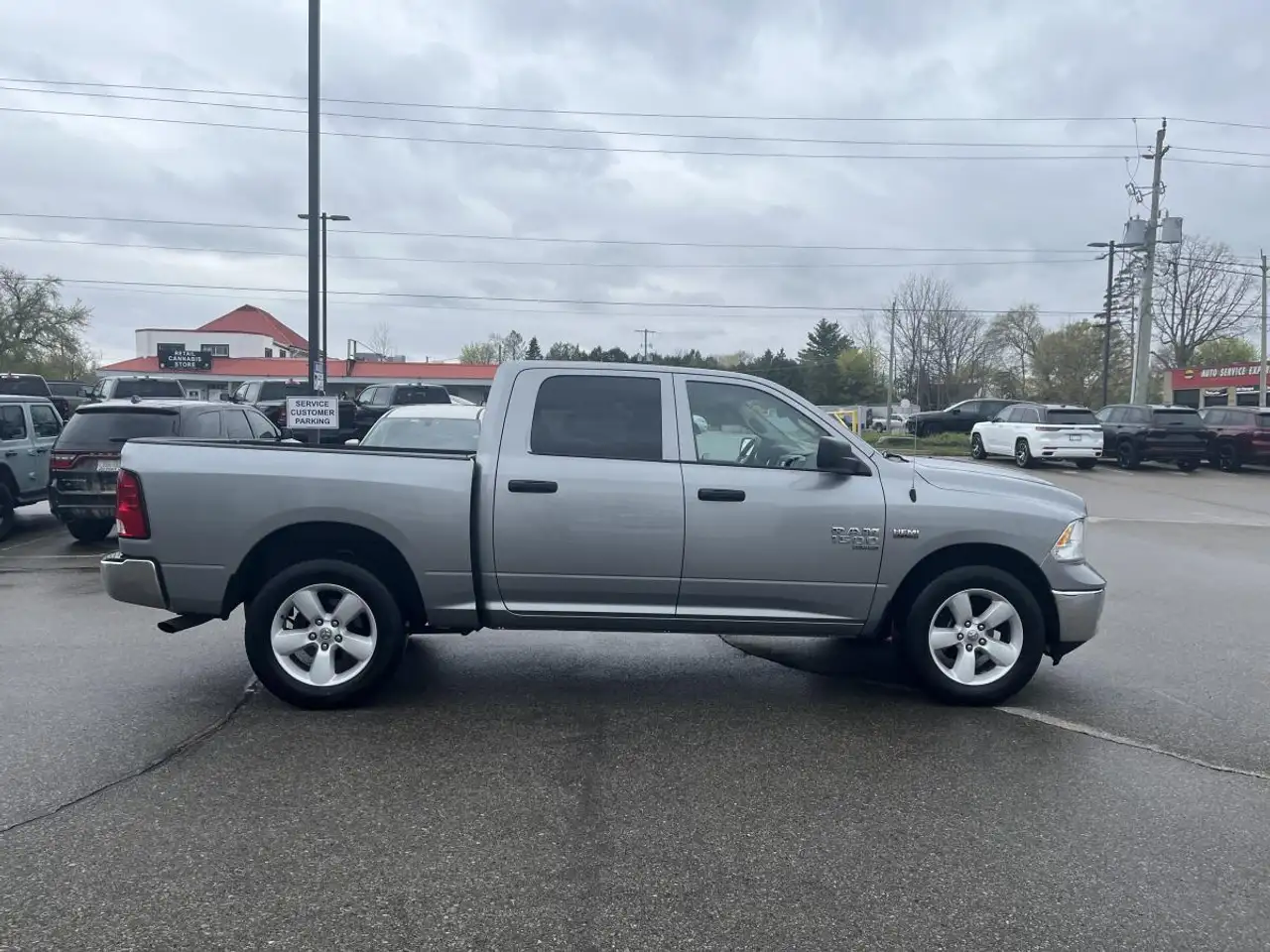 RAM 1500 снимка RAM 1500