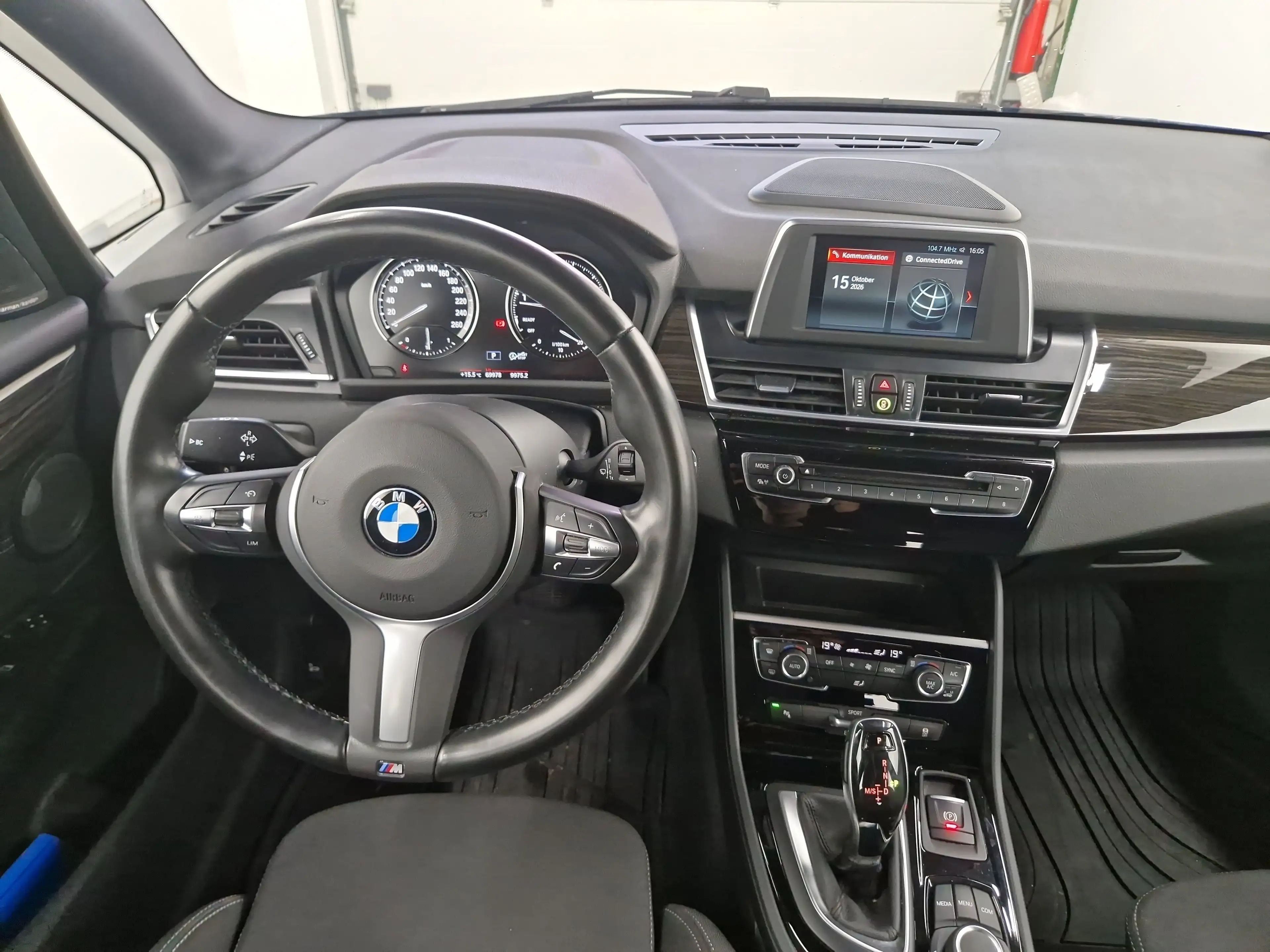 BMW 220 i Active Tourer Advantage Kamera — photo 15