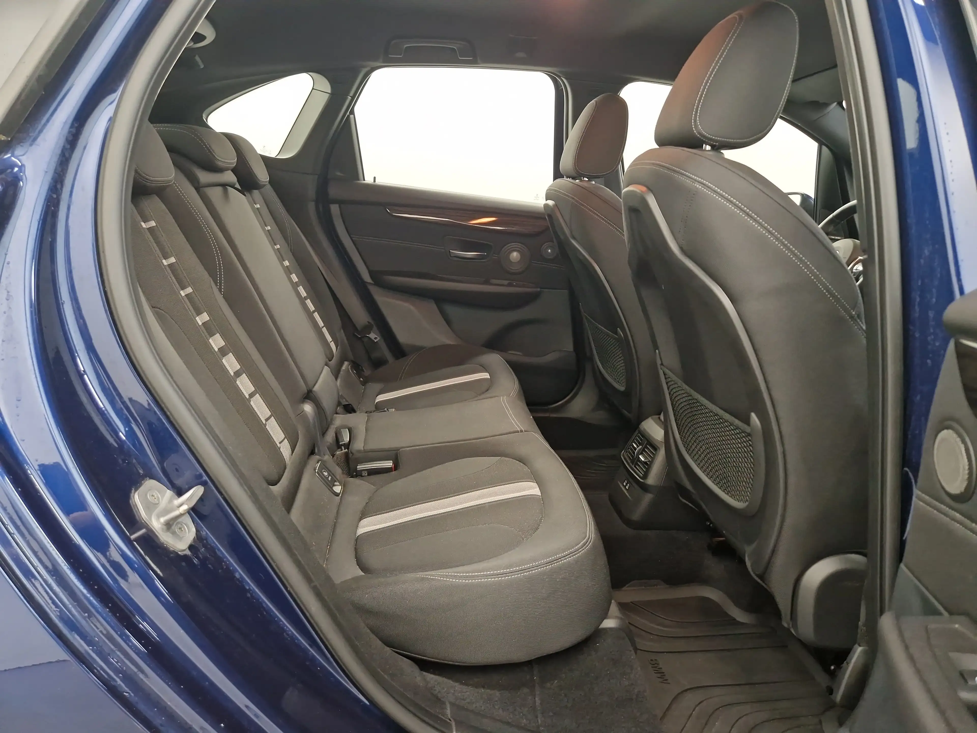 BMW 220 i Active Tourer Advantage Kamera — photo 11