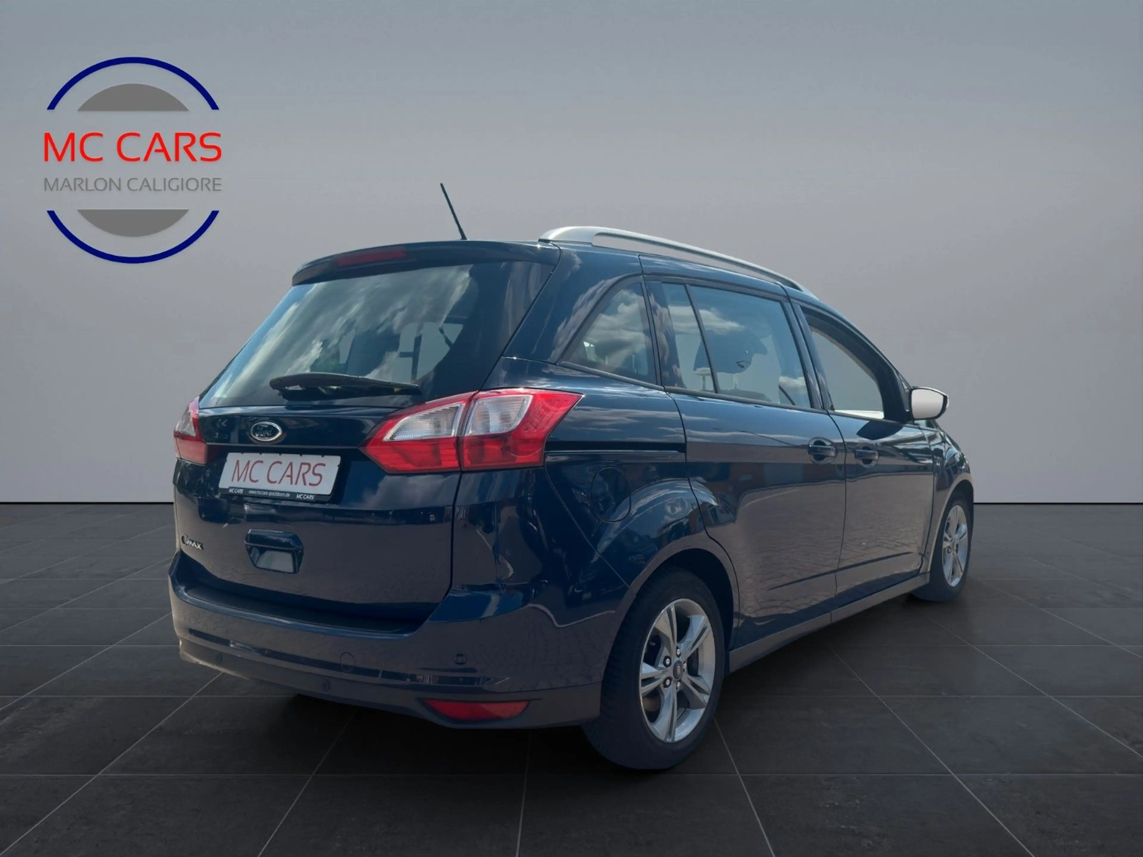 Ford Grand C-Max /7sitzer — photo 8