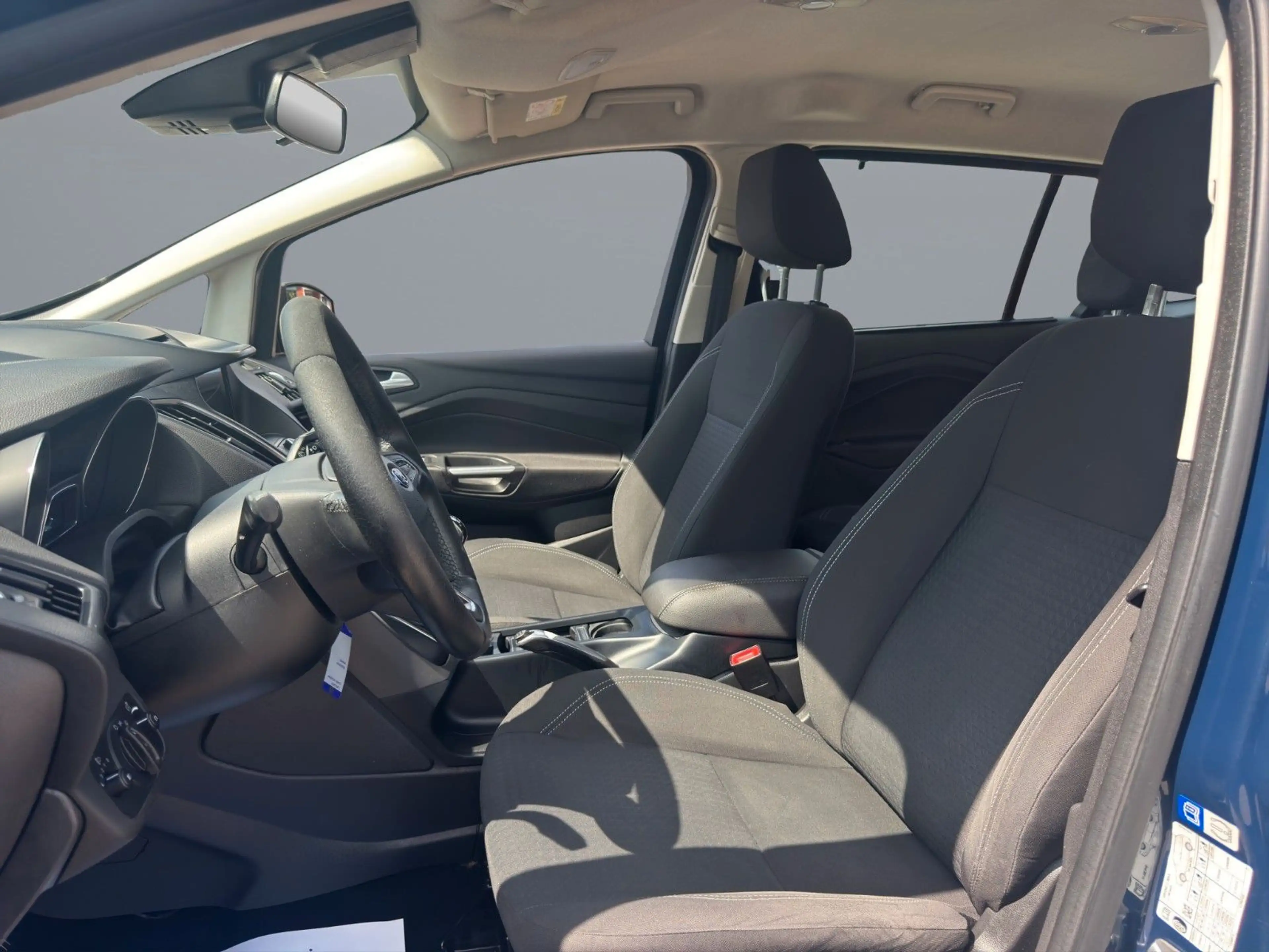 Ford Grand C-Max /7sitzer — photo 10