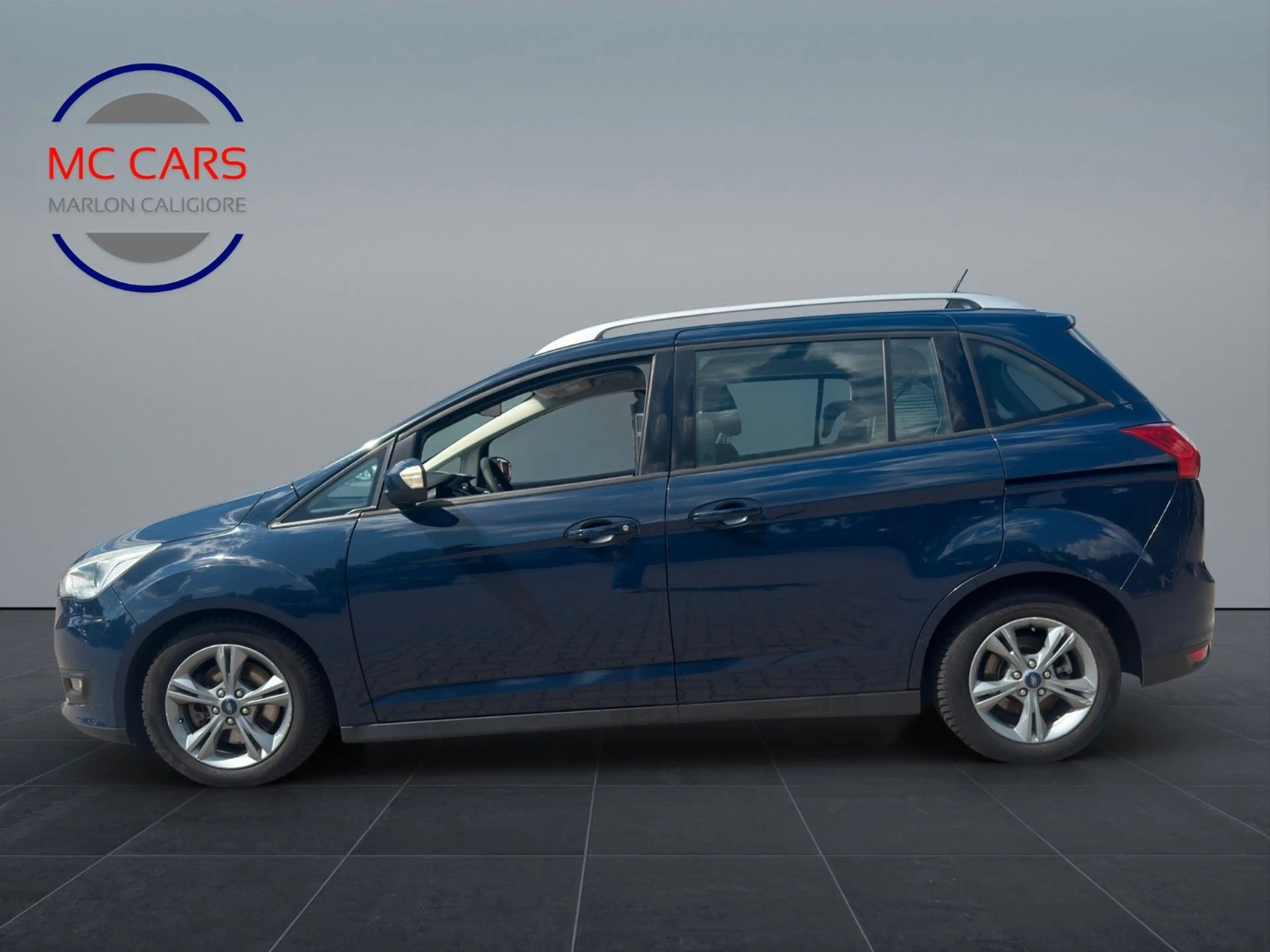 Ford Grand C-Max /7sitzer — photo 4