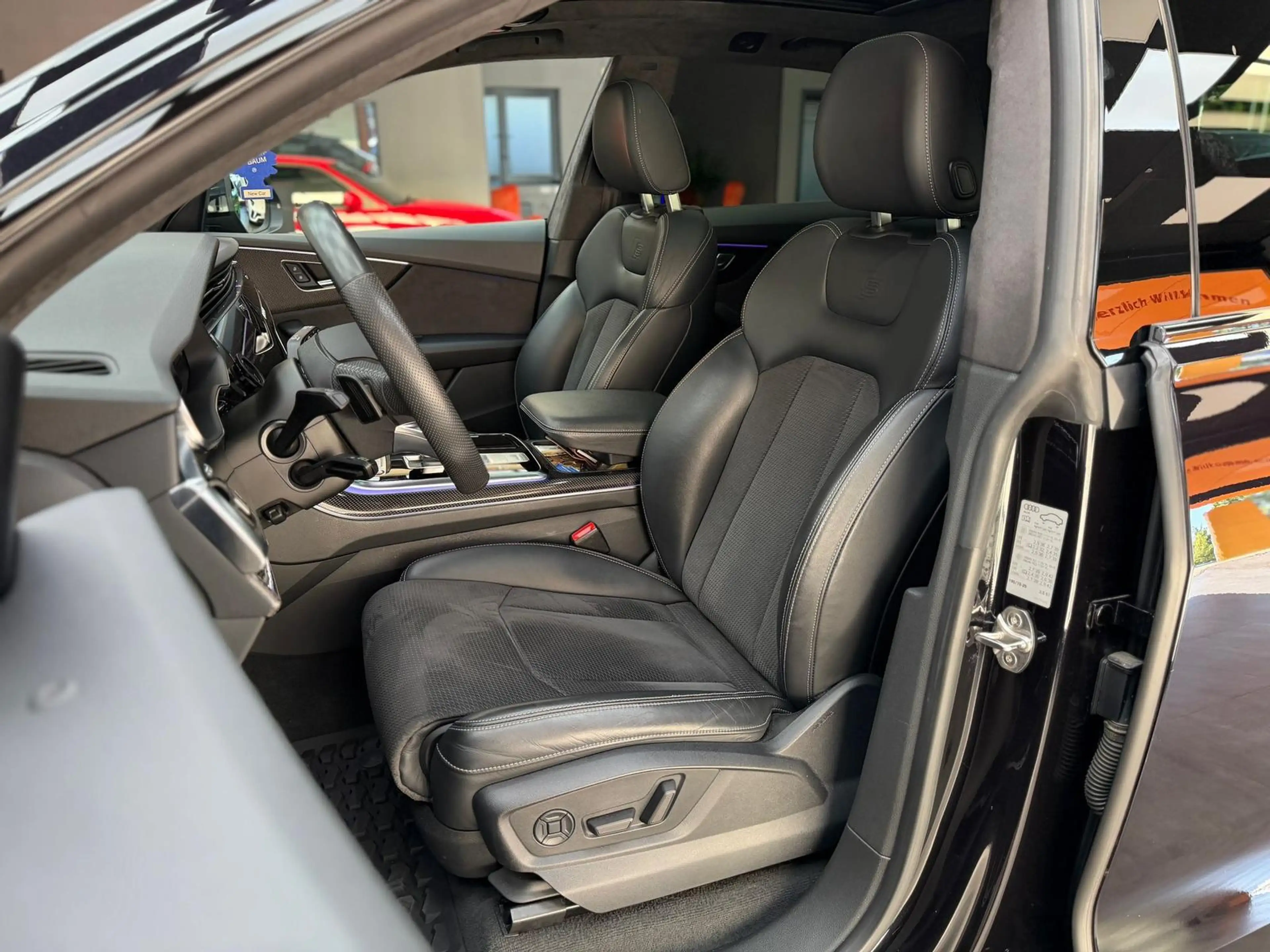 Audi SQ8 4.0 V8 TDI quattro|ARL|PANO|B&O|CARBON — photo 13