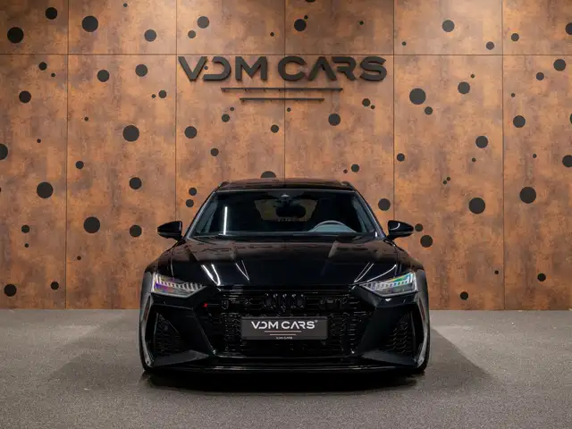 Audi RS6 view 8