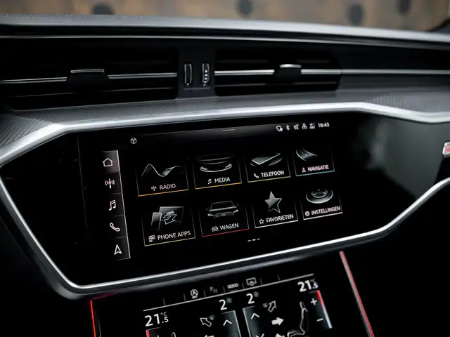 Audi RS6 view 25