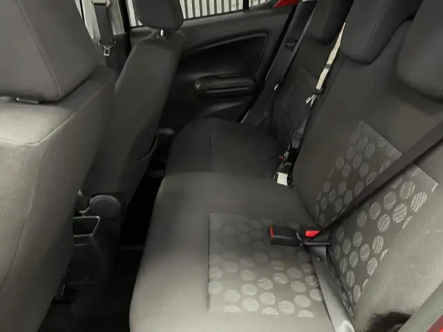 Suzuki Splash view 23