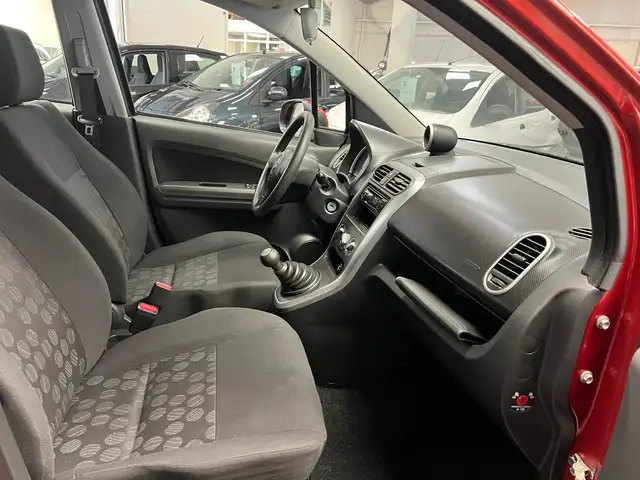Suzuki Splash view 22