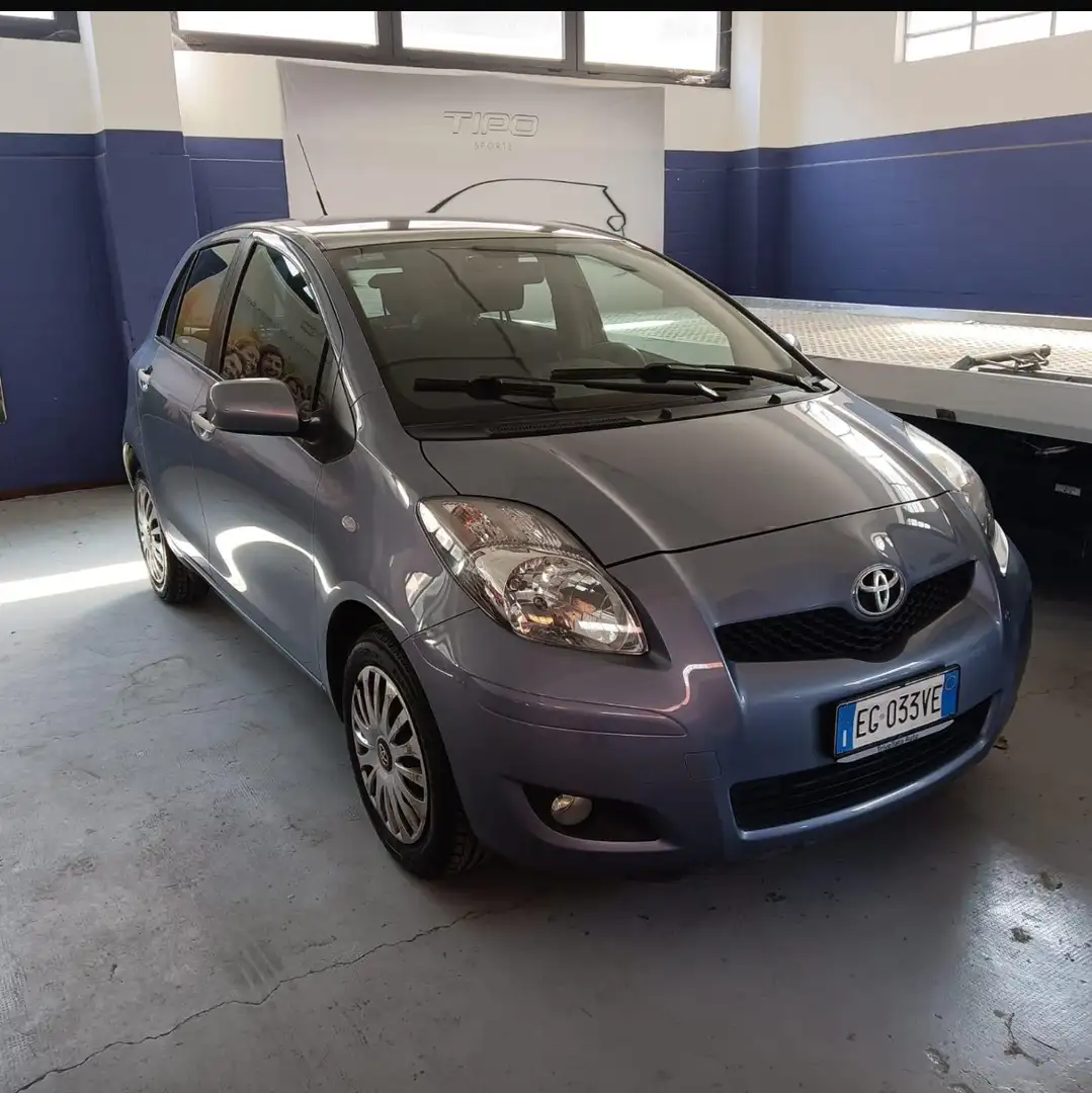 Toyota Yaris 5p 1.0 Sol - 1