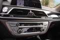 BMW 740 7-serie 740i High Executive | 2e eigenaar | Camera Zwart - thumbnail 33