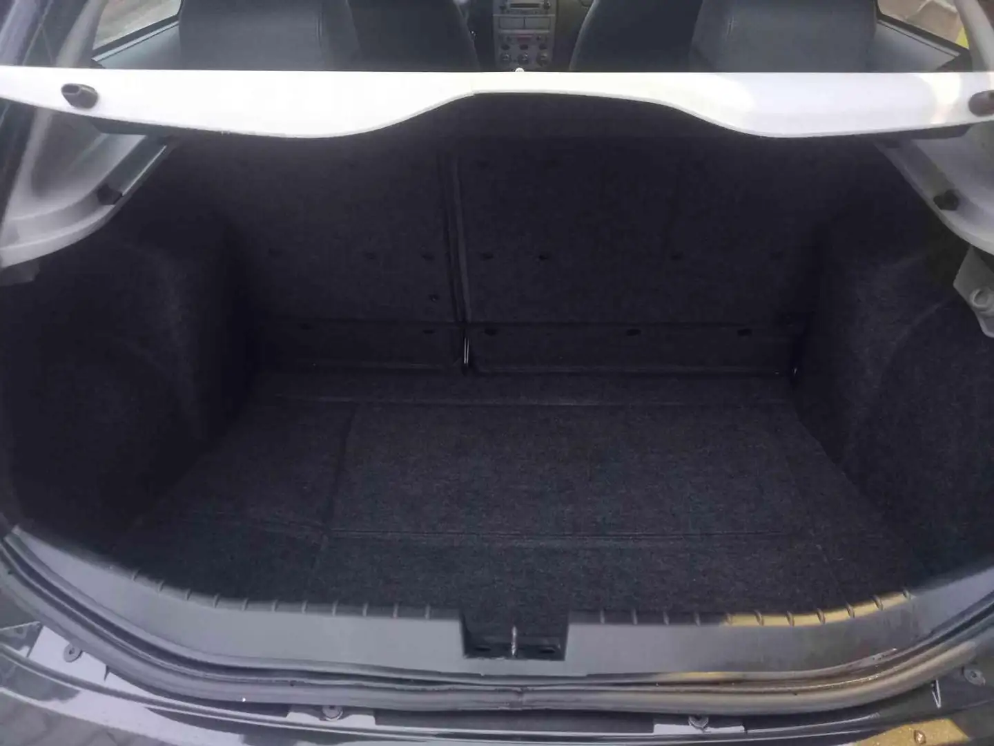 Alfa Romeo 147 1.6 16V TS 3 porte Progression  NEOPATENTATI Nero - 2