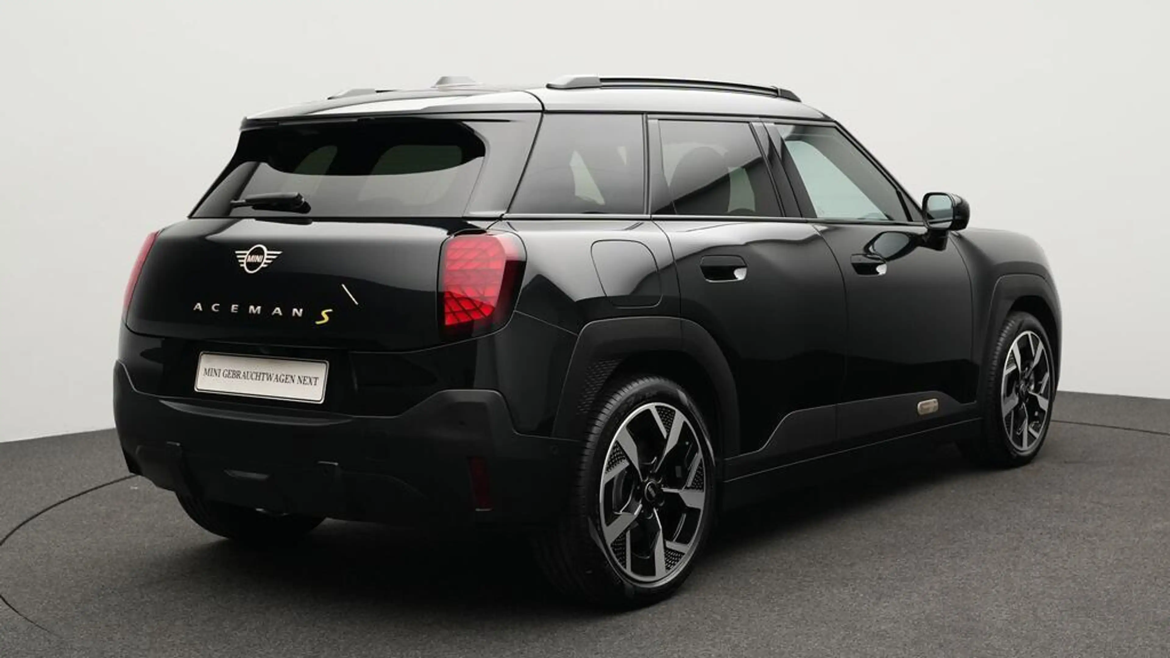 MINI Aceman Classic Trim — photo 7