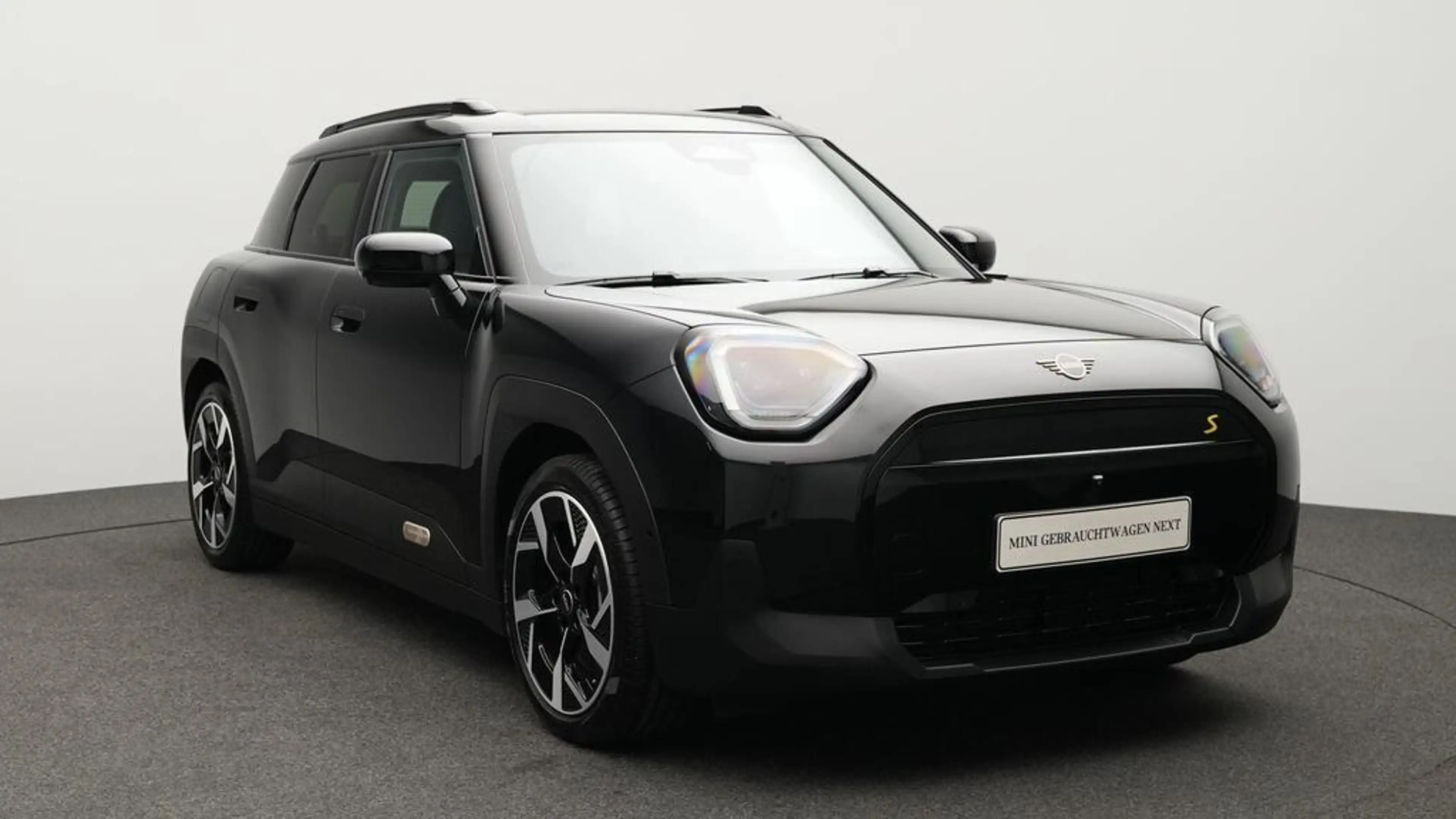 MINI Aceman Classic Trim — photo 15