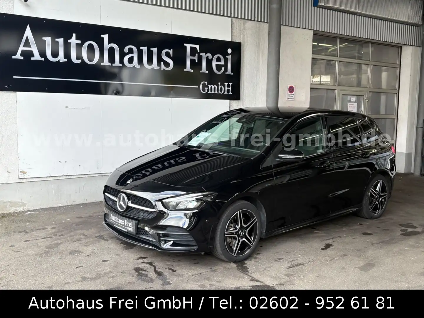 Mercedes-Benz B 250 e Edition 2020 AMG*MB100*AMBIENTE*LED* Schwarz - 1