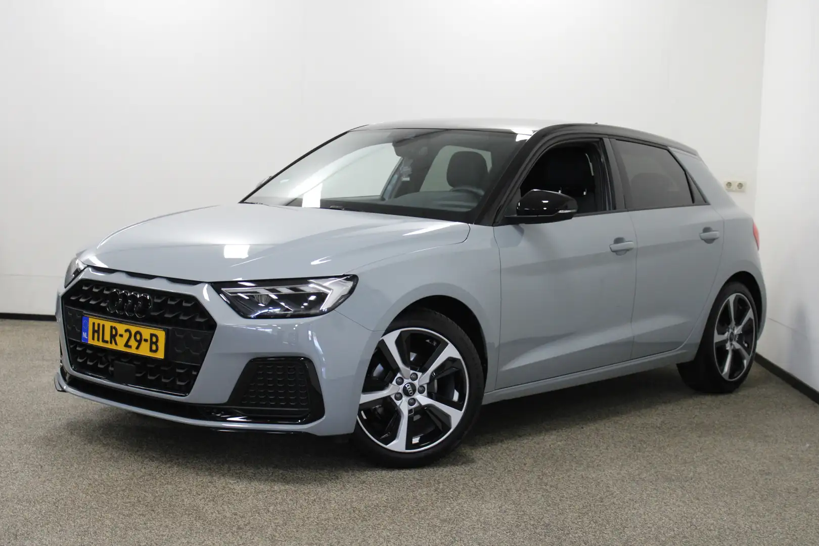 Audi A1 Sportback 30 TFSI S edition Carplay|Leer|Stoelverw Grijs - 1
