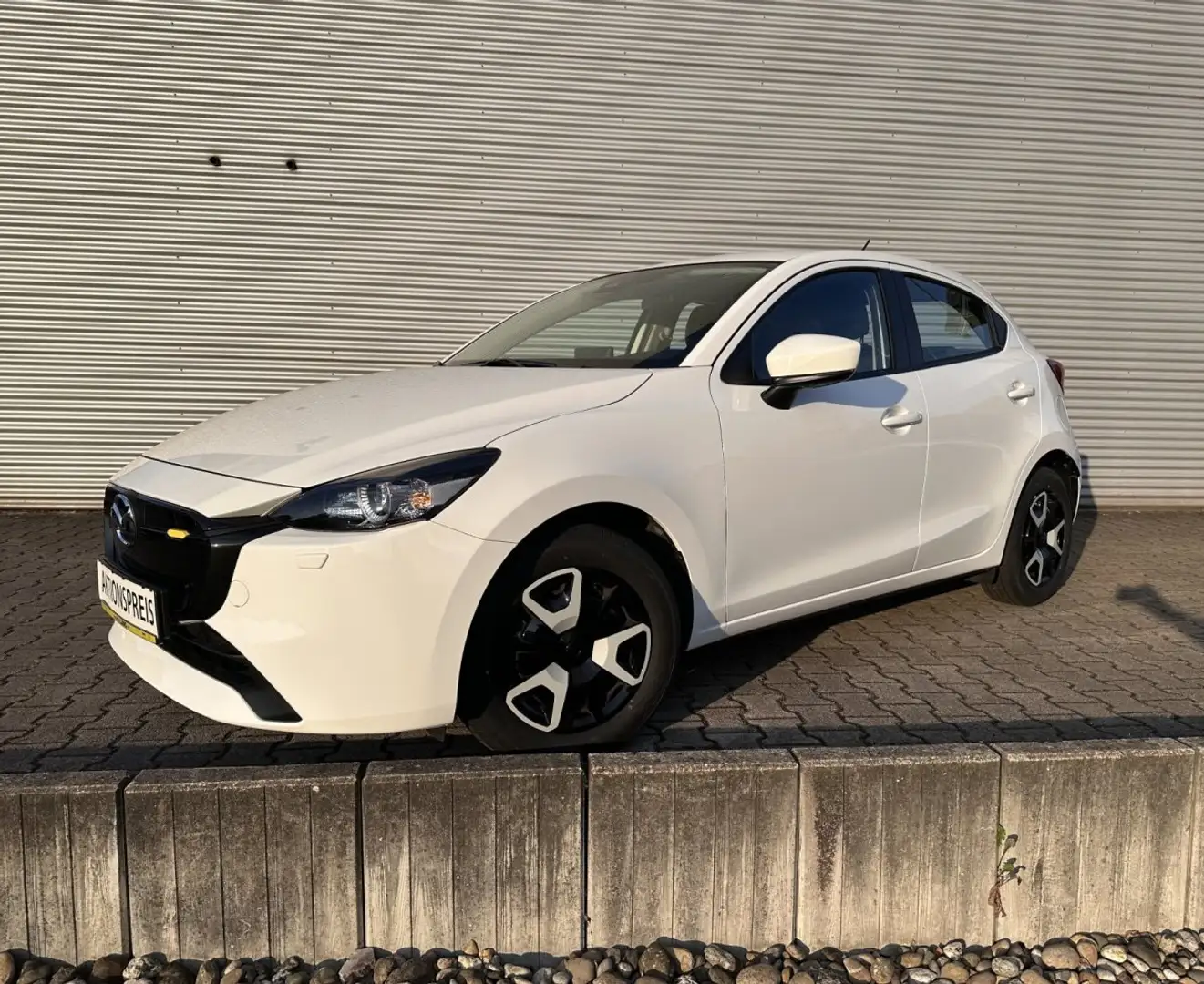 Mazda 2 1.5 SKYACTIV-G 75 EU6d Center-Line FACELIFT CONVEN Weiß - 2