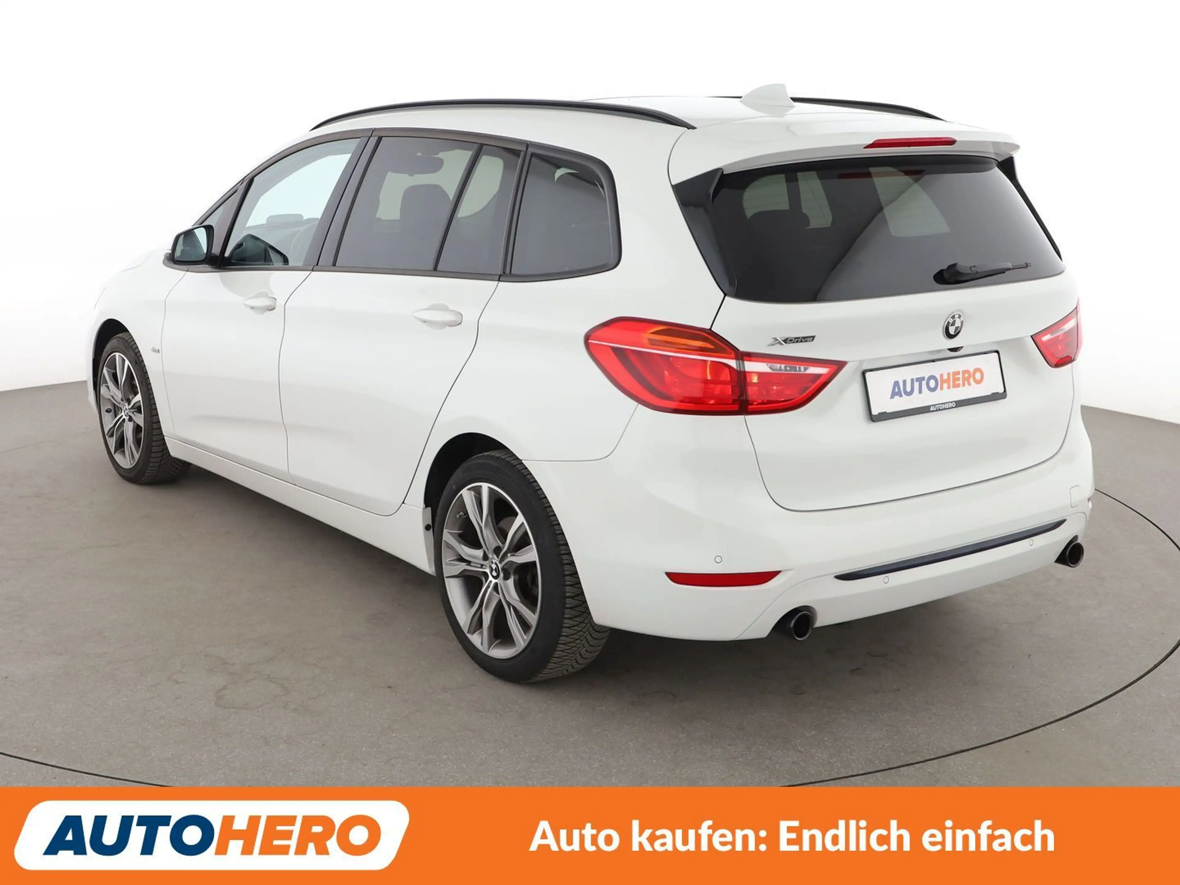BMW 220 220d Gran Tourer xDrive Sport Line Aut.*NAVI* — photo 4