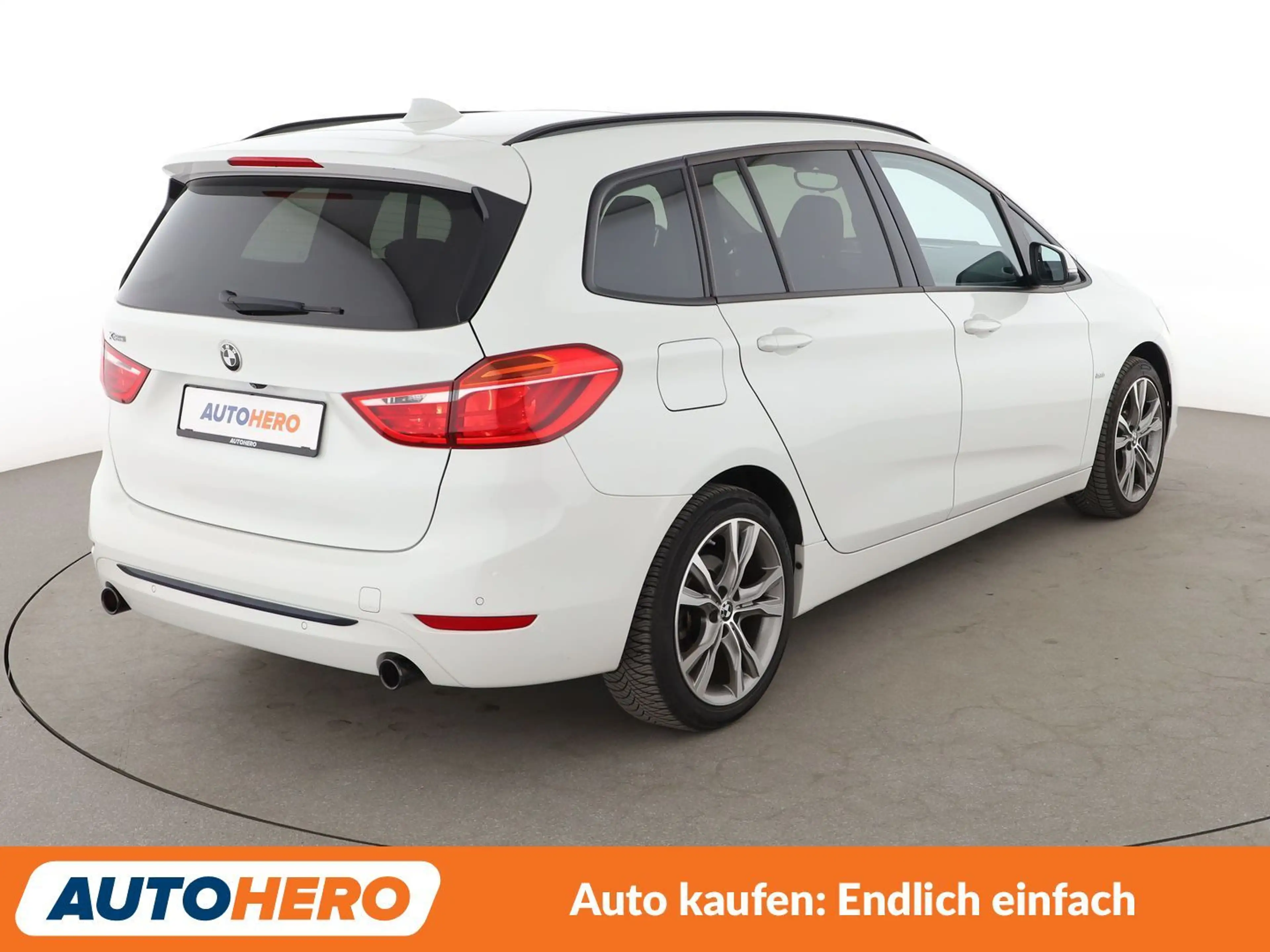 BMW 220 220d Gran Tourer xDrive Sport Line Aut.*NAVI* — photo 6