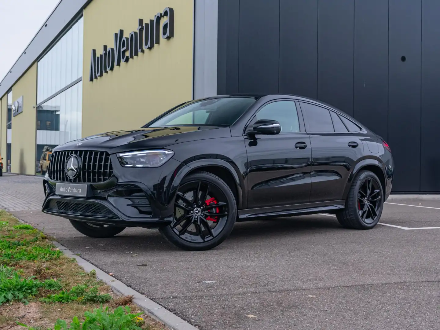 Mercedes-Benz GLE 400 Coupé e 4MATIC AMG Line Premium Plus l Trekhaak l Schwarz - 1
