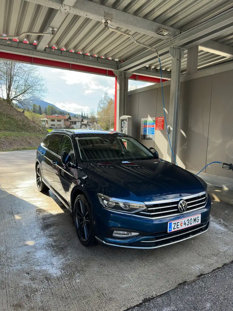 Volkswagen Passat Variant Elegance 2,0 SCR TDI DSG Blau - 2