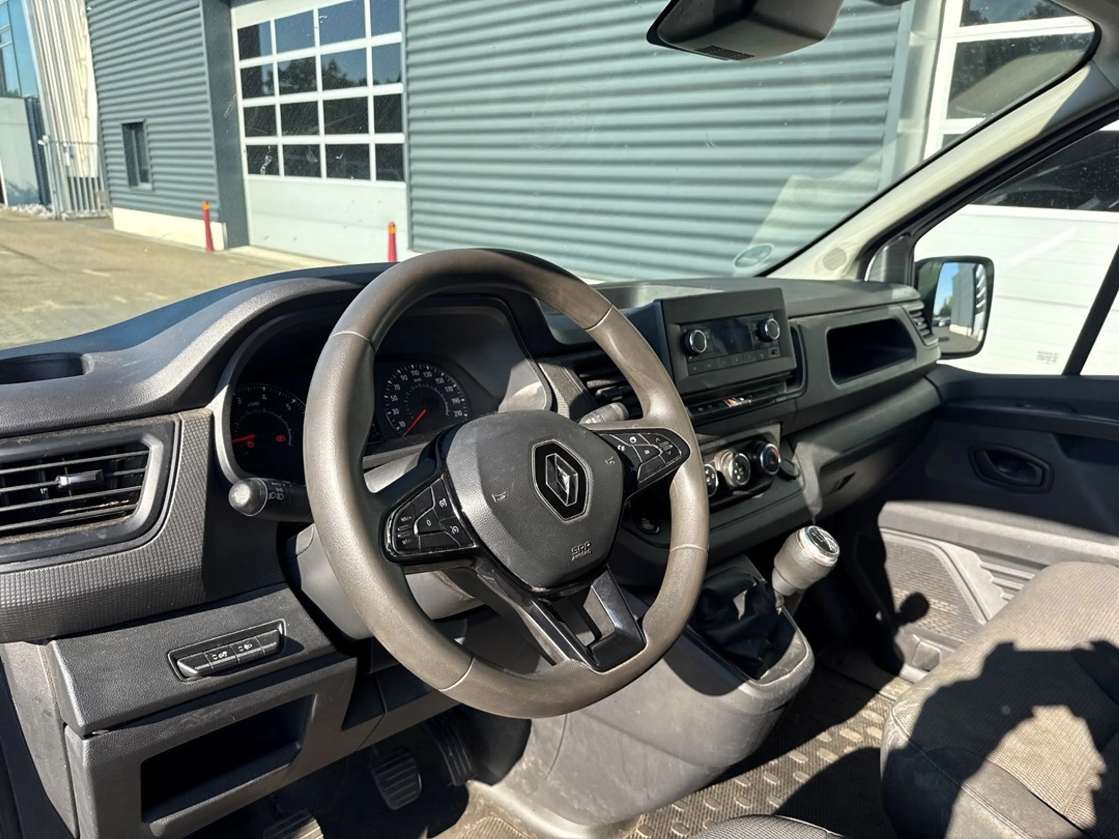 Renault Trafic 2.0 dCi 130 T30 L2H1 Work Edition | PDC | Cruise c — photo 13
