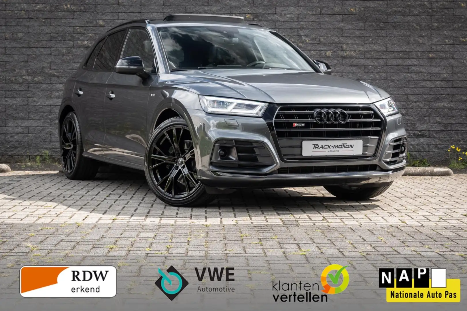 Audi Q5 3.0 TFSI SQ5 quattro PRO line plus Panoramadak Grijs - 1