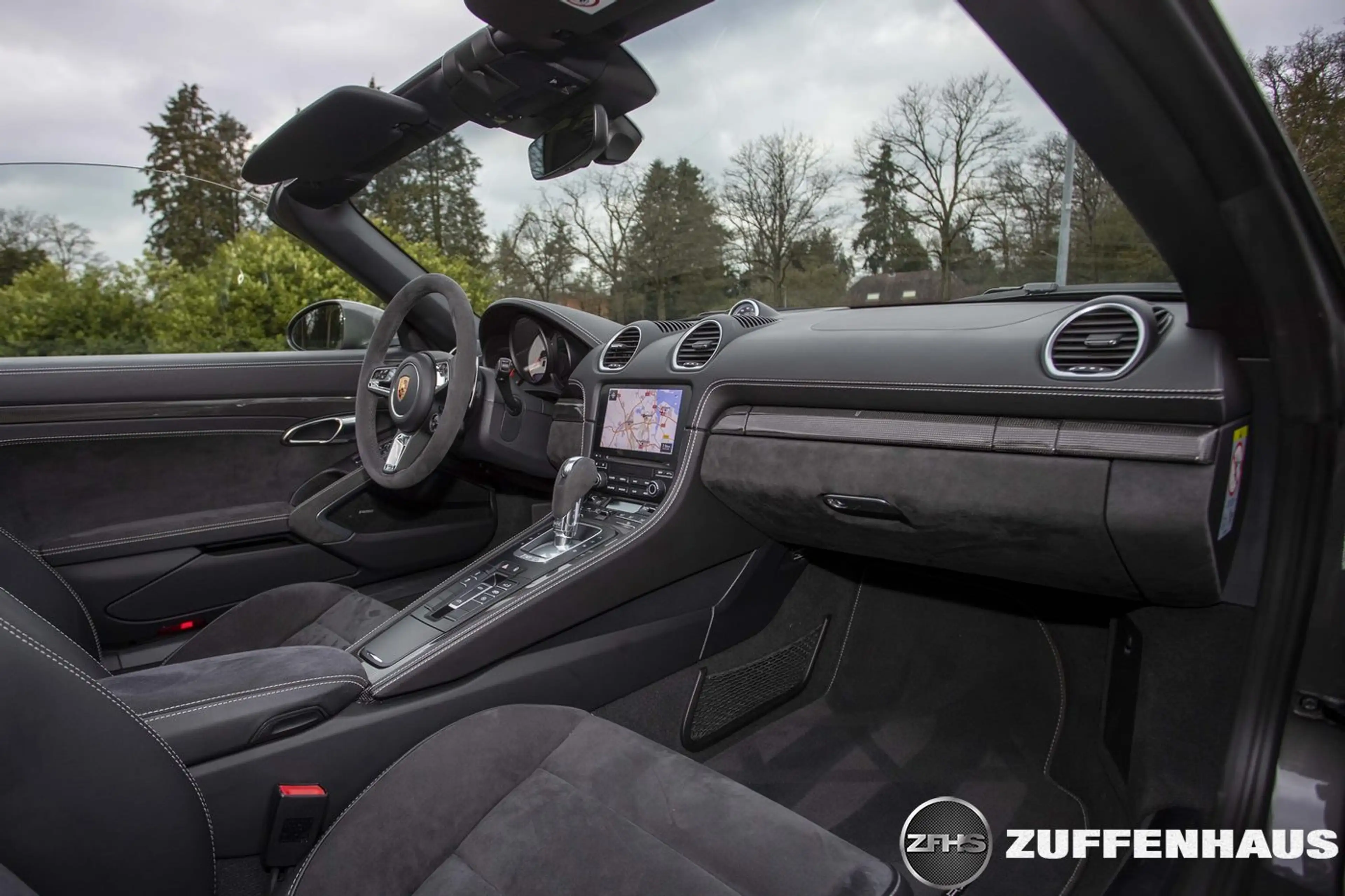 Porsche 718 Boxster GTS 2.5 LED GTS int — photo 15