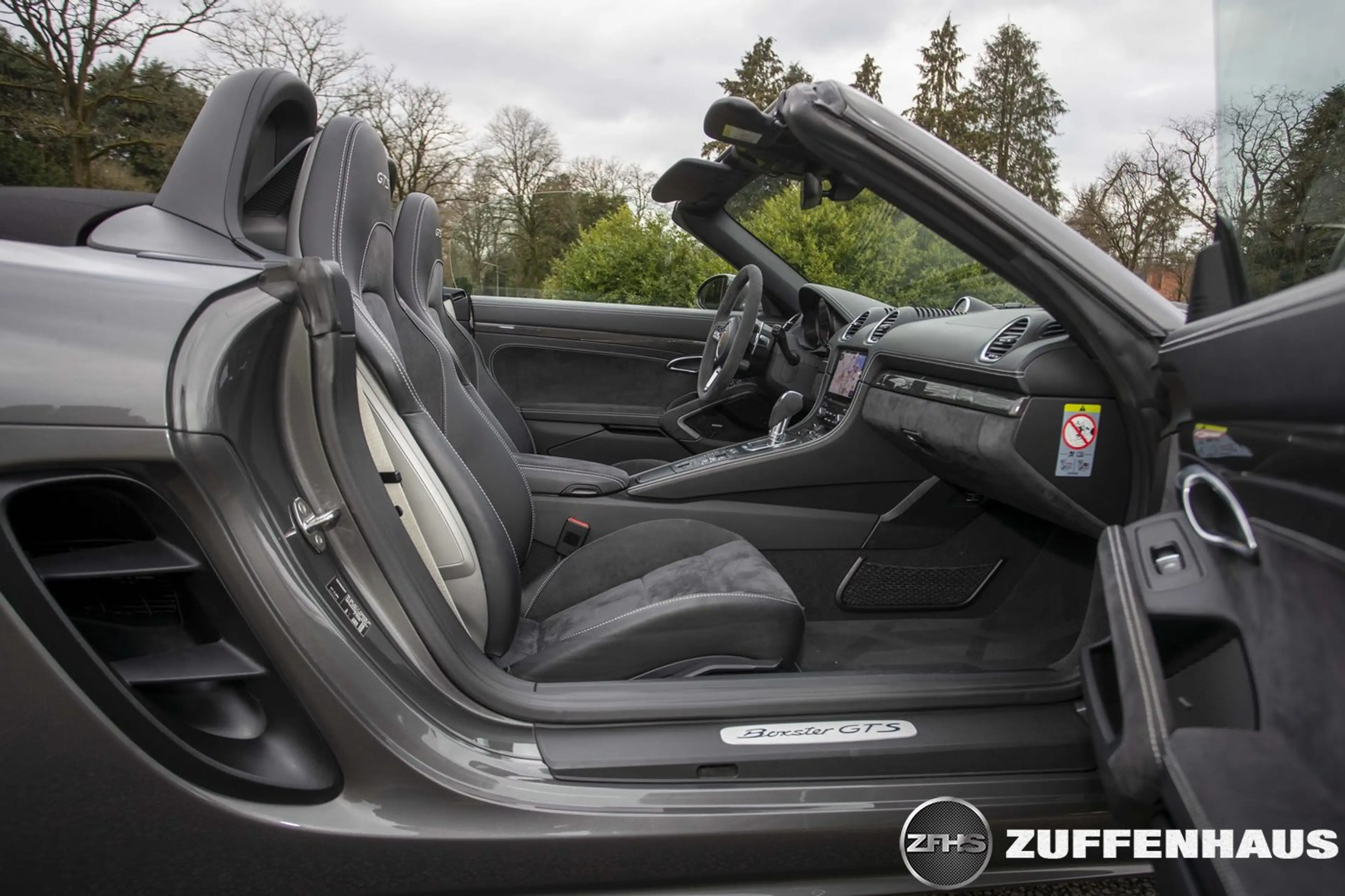 Porsche 718 Boxster GTS 2.5 LED GTS int — photo 13