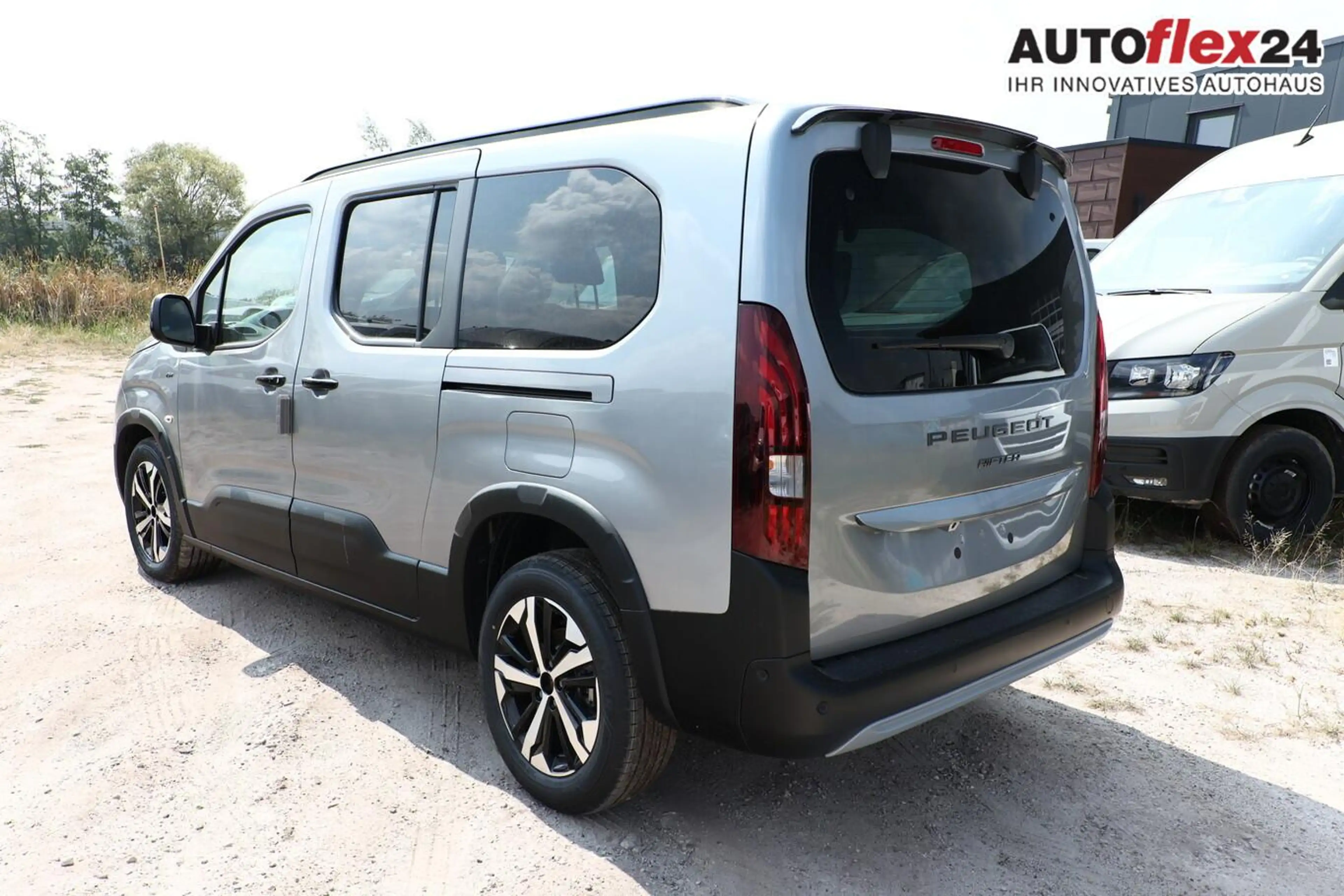 Peugeot Rifter M1 GT L2 7-S Keyl Nav Kam 2xPDC ACC BT 96 kW (1... — photo 3