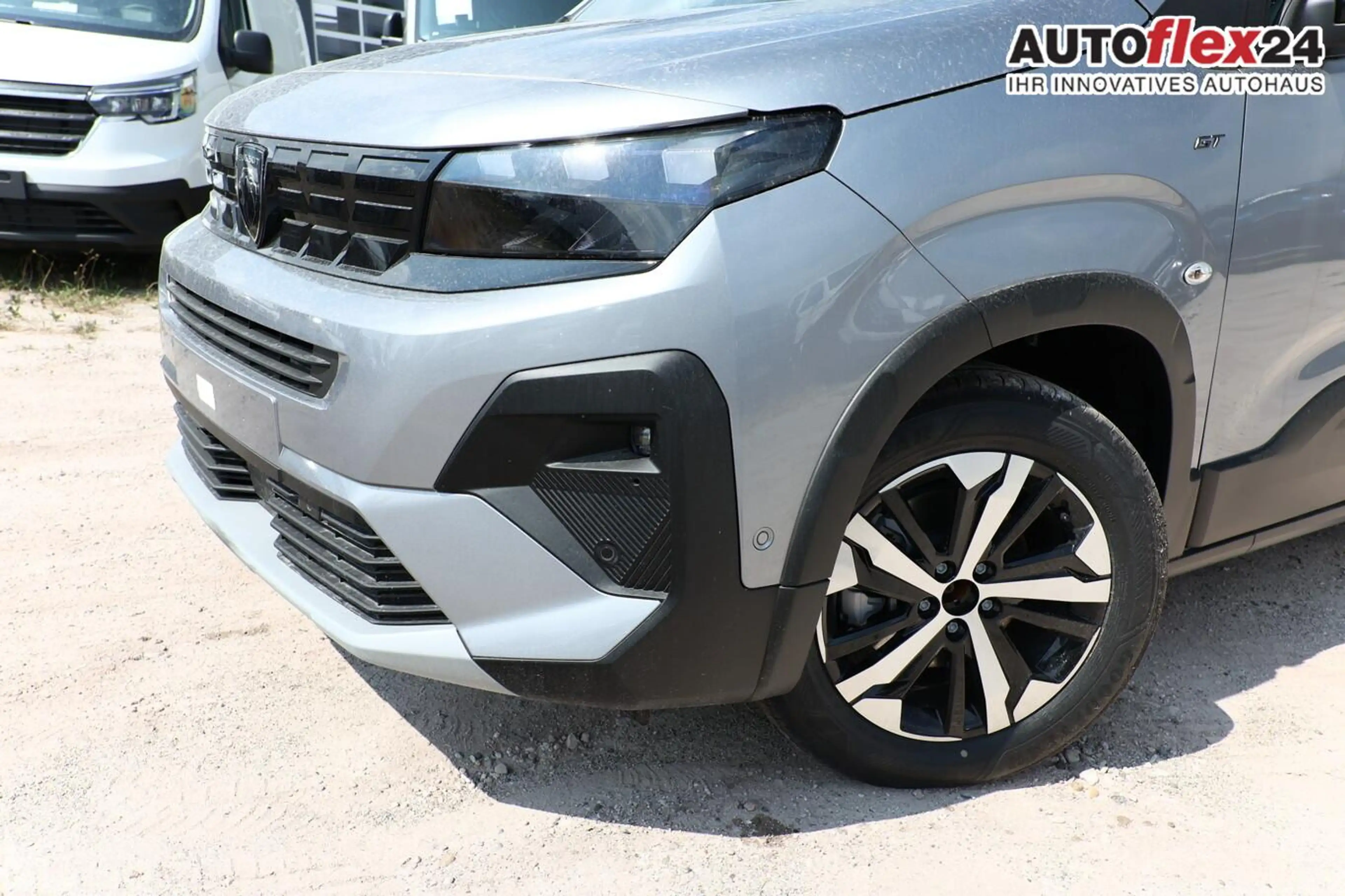 Peugeot Rifter M1 GT L2 7-S Keyl Nav Kam 2xPDC ACC BT 96 kW (1... — photo 4