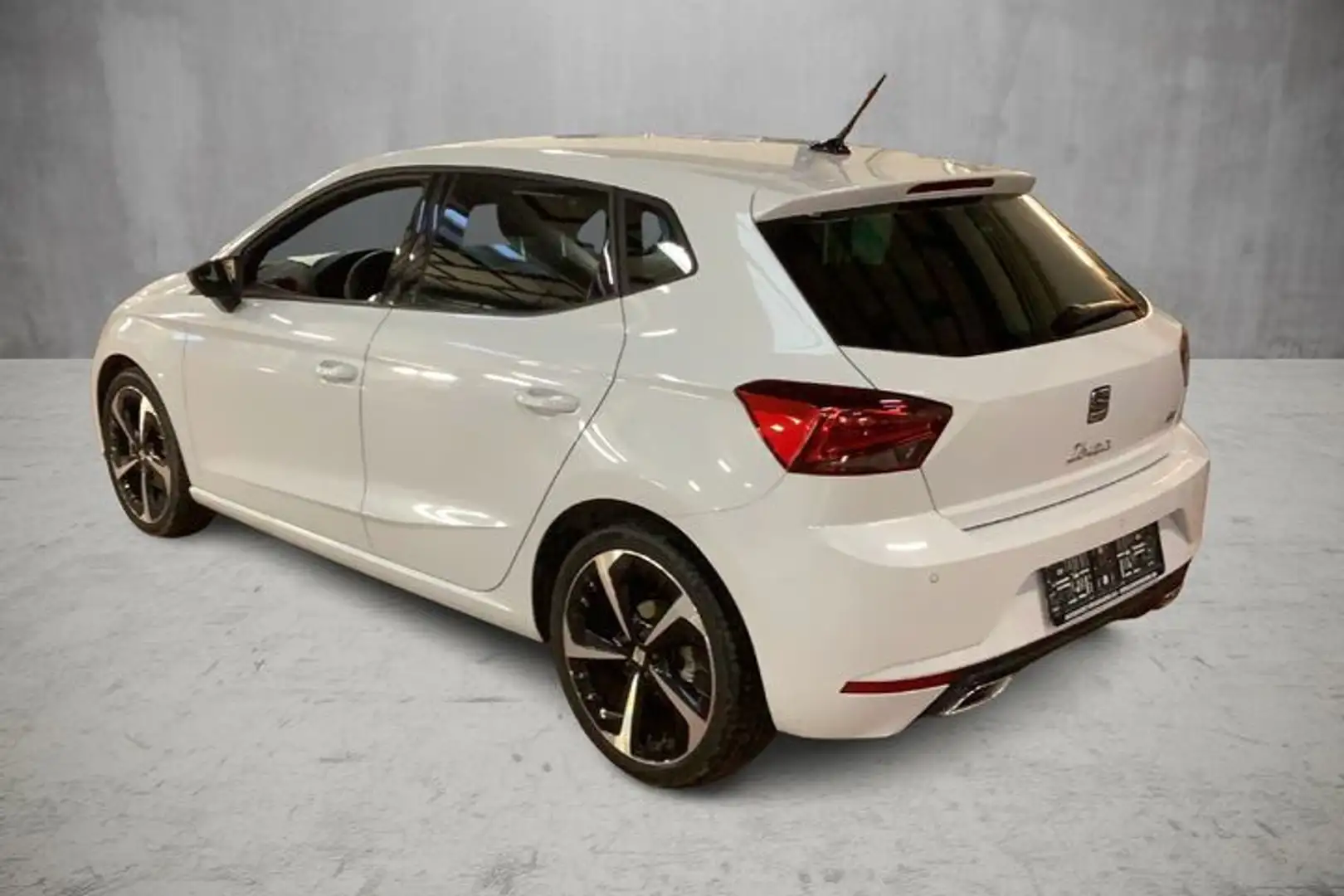 SEAT Ibiza 1.0 TSI DSG FR KLIMA KAMERA PDC SHZG Weiß - 2