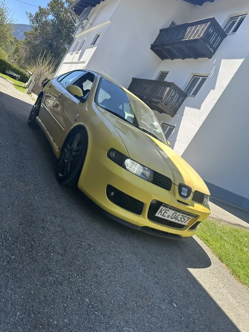 SEAT Leon 1,8 20VT CupraR Turbo - 1