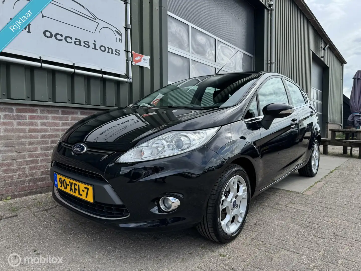 Ford Fiesta 1.25 Titanium|Cruise|Clima|Bleutooth|APK2-2026| Negro - 2
