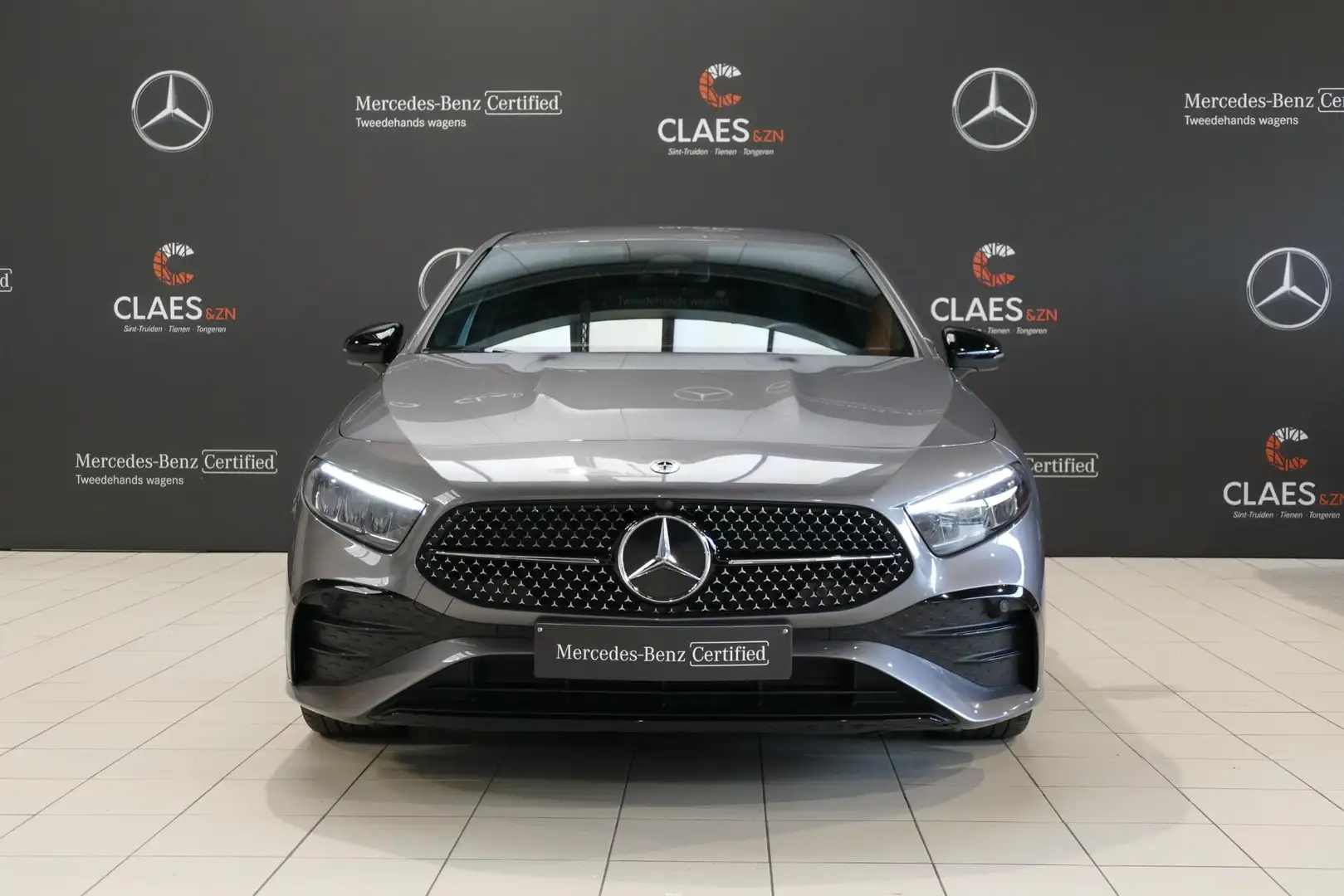 Mercedes-Benz A 180 d AMG Line DOS 7469 Grijs - 2