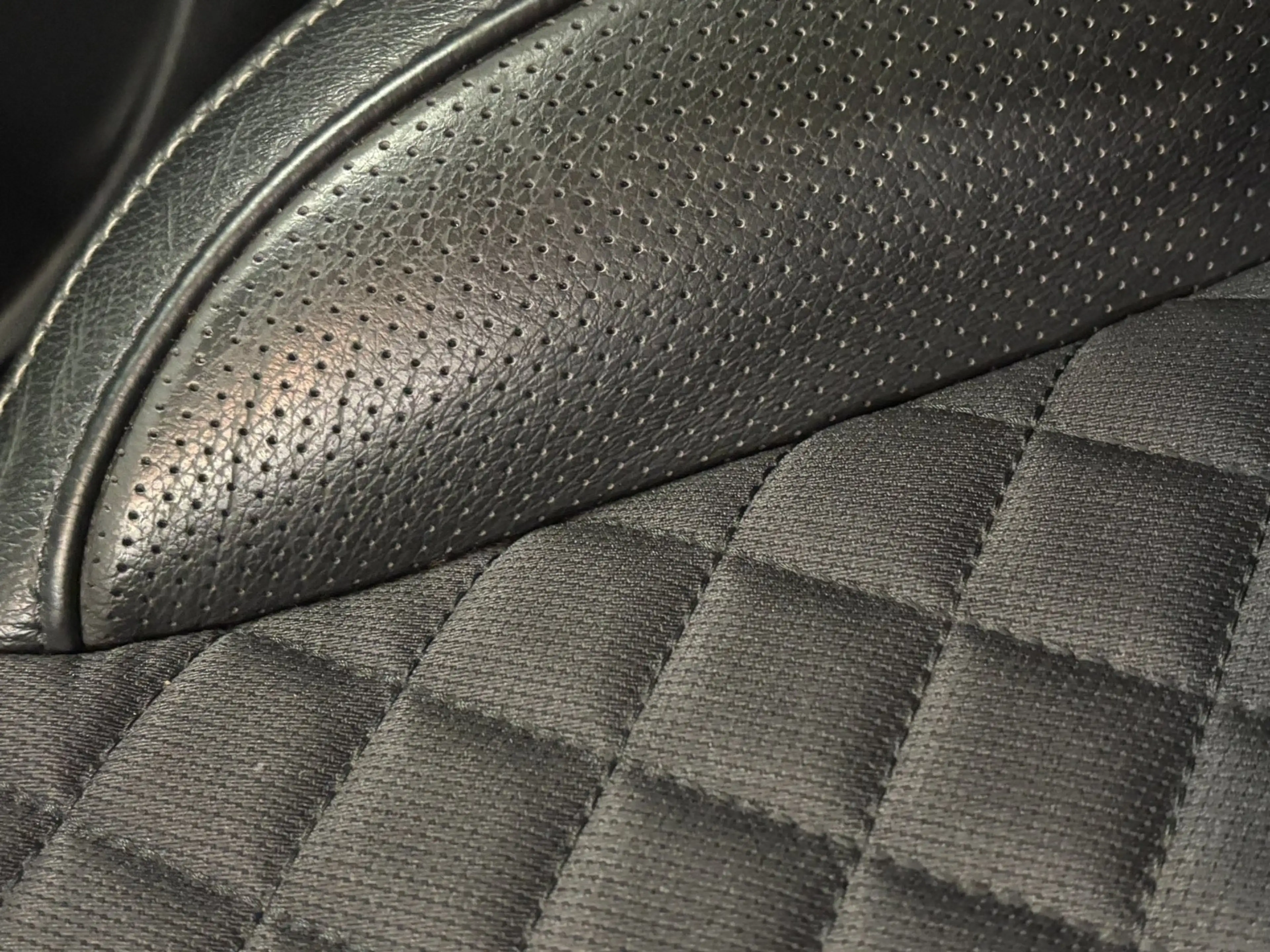 Toyota Aygo X 1.0 VVT-i S-CVT Premium Cabriotop Automaat / Leder — photo 20