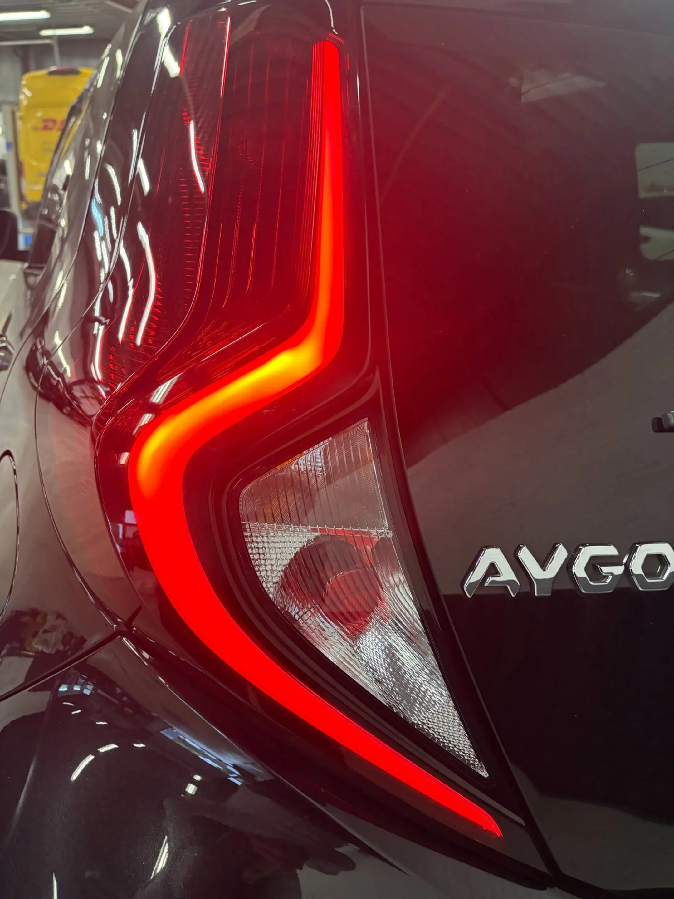 Toyota Aygo X 1.0 VVT-i S-CVT Premium Cabriotop Automaat / Leder — photo 11