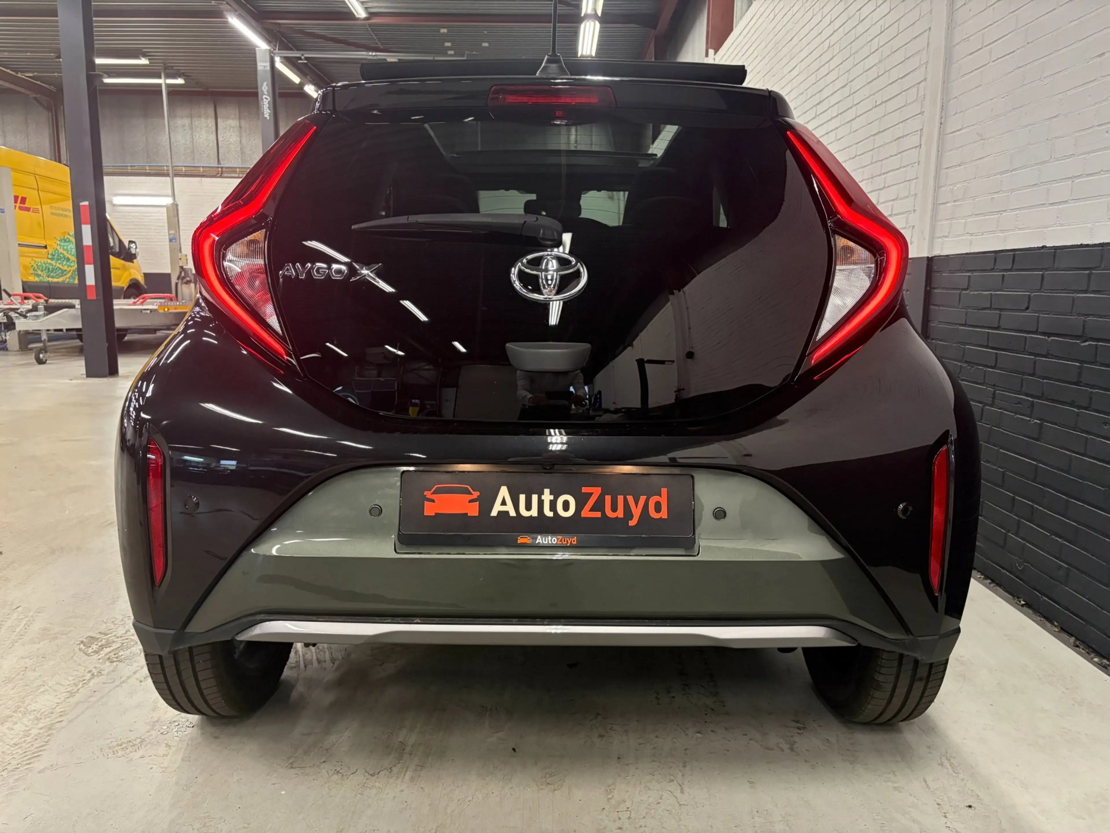 Toyota Aygo X 1.0 VVT-i S-CVT Premium Cabriotop Automaat / Leder — photo 26