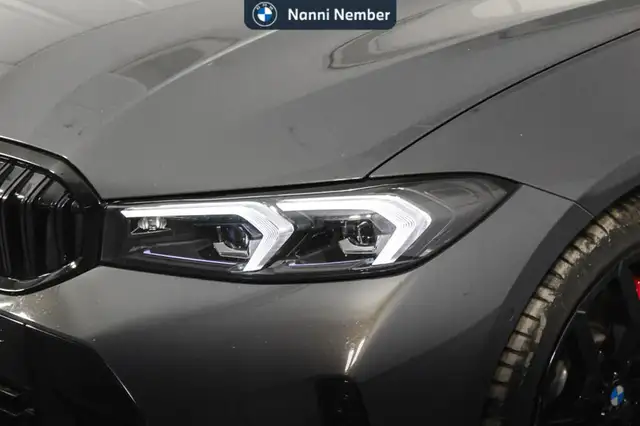 BMW 3 Series view 5