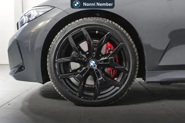 BMW 3 Series view 7