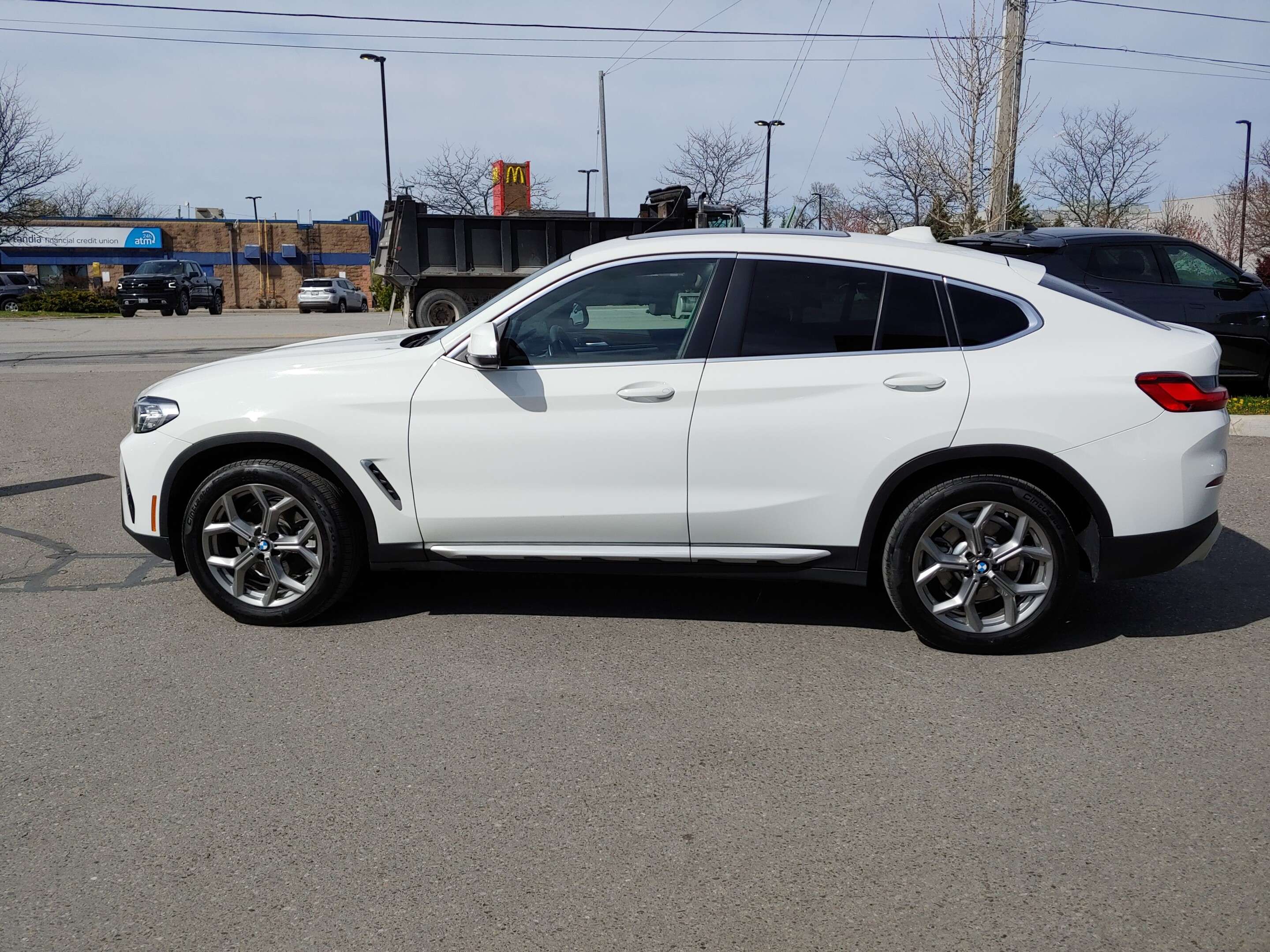 2025 BMW X4