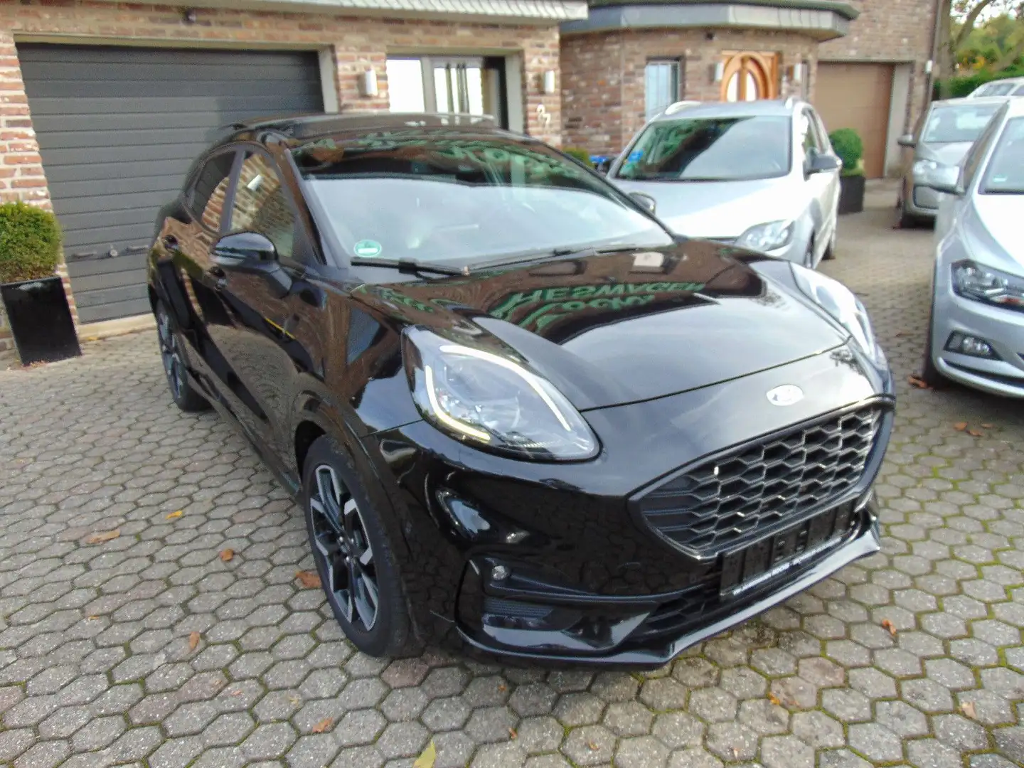 Ford Puma 1,0 EcoBoost Hybrid 92kW ST-Line X Schwarz - 1