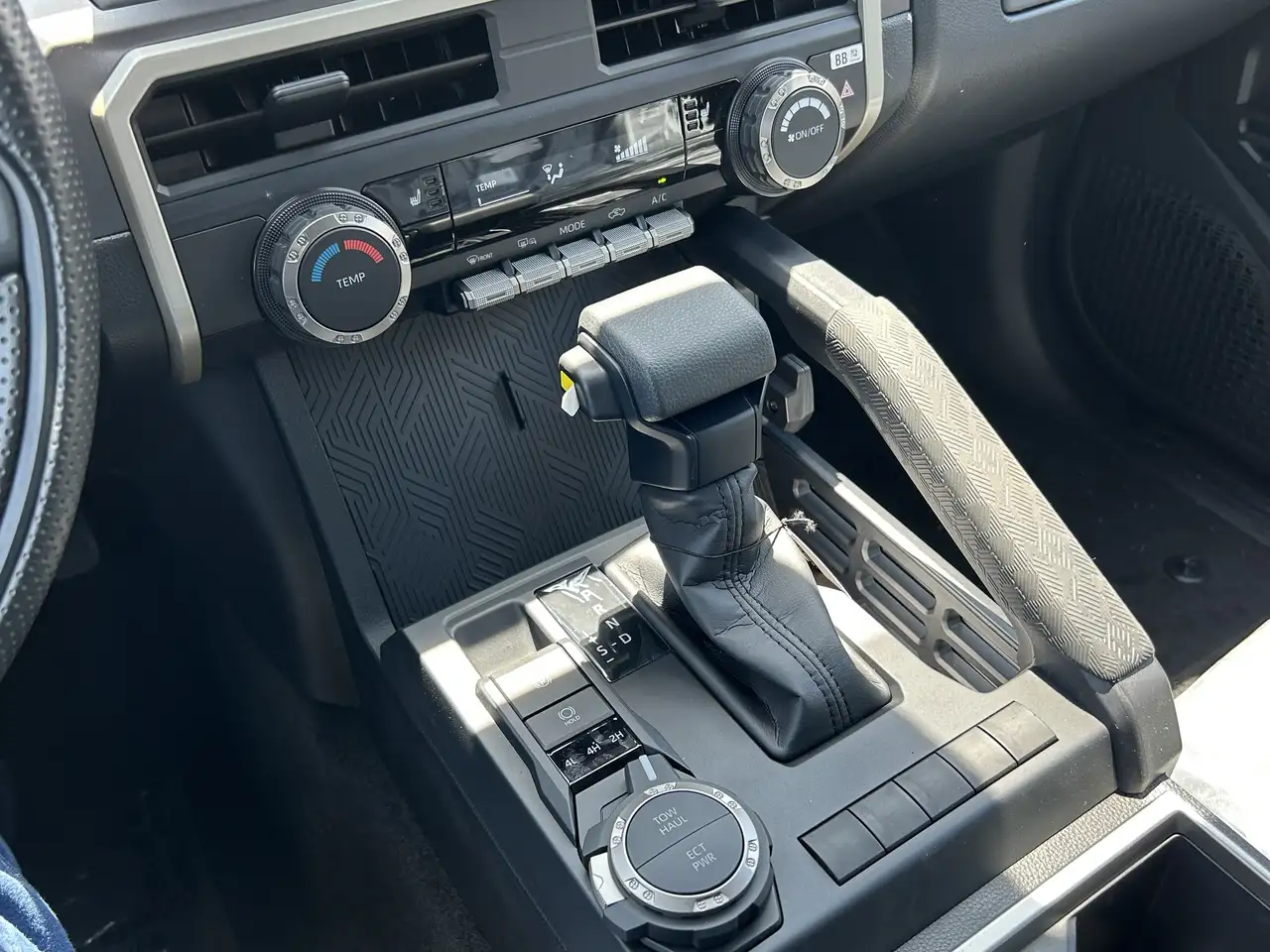 Toyota Tacoma снимка Toyota Tacoma