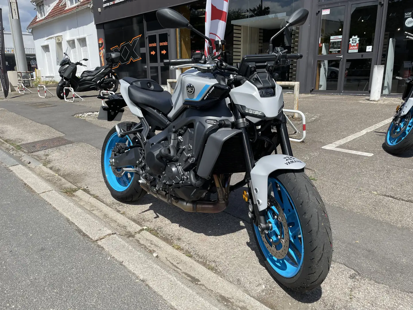 Yamaha MT-09 - 1