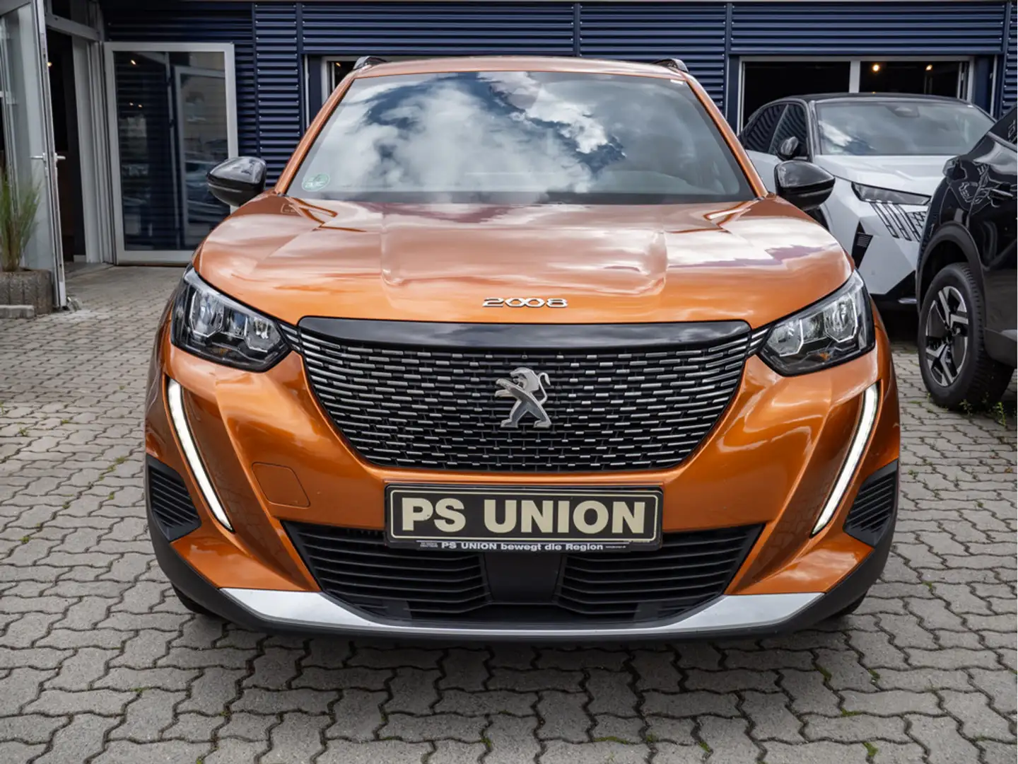 Peugeot 2008 1.2 Allure Pack 100 SHZ KAMERA NAVI LED Orange - 2
