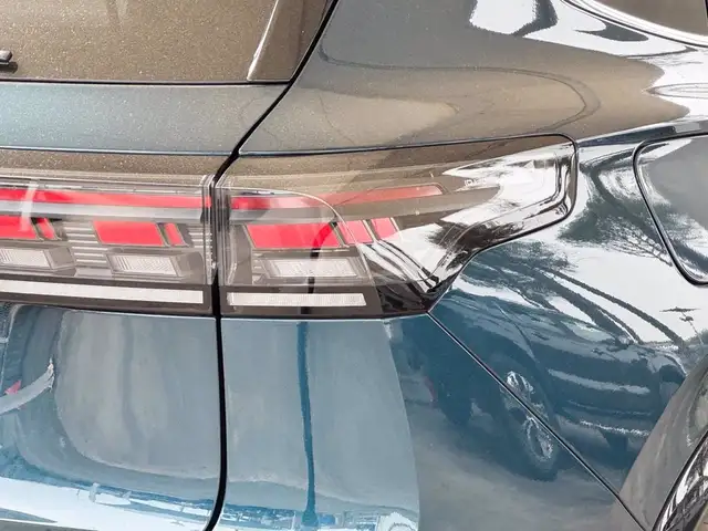 Volkswagen Tiguan view 18