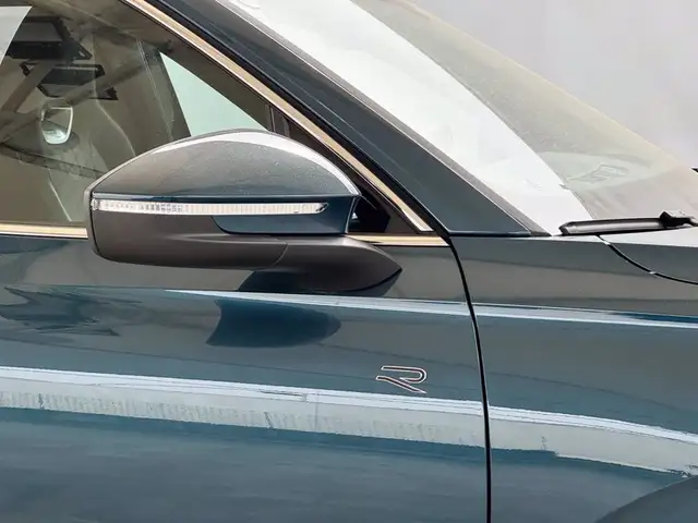 Volkswagen Tiguan view 17
