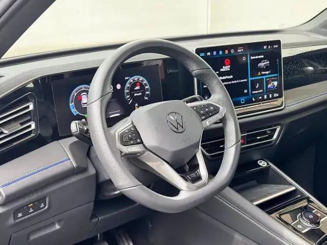 Volkswagen Tiguan view 20