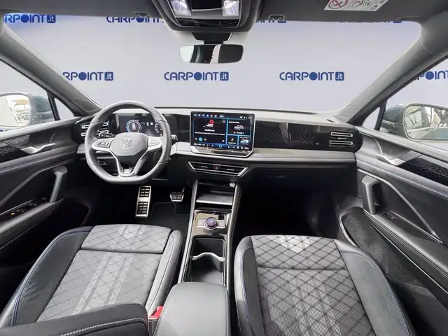Volkswagen Tiguan view 12