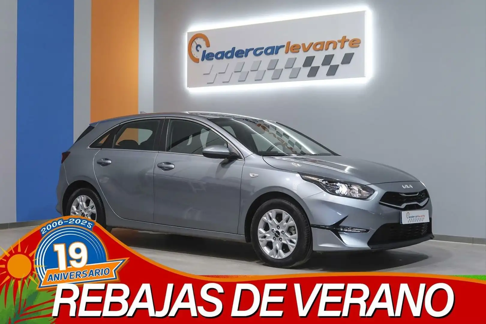 Kia Ceed / cee'd 1.0 T-GDI Drive 100 Gris - 1