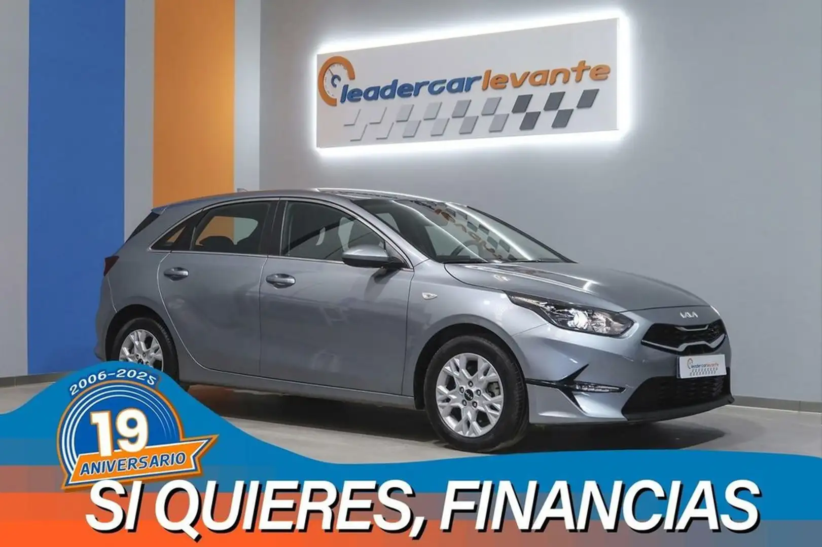 Kia Ceed / cee'd 1.0 T-GDI Drive 100 Gris - 1
