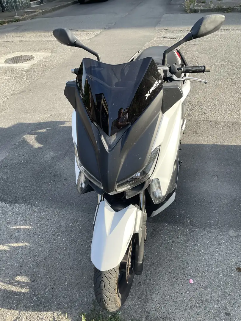 Yamaha X-Max 250 ABS Blanc - 1